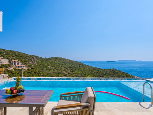  gece  -  Kasım
  | Kaş Yeniköy’de Deniz Manzaralı, Jakuzili Balayı ve Aile Villası – 4 Kişilik Tatil İçin İdeal Seçim